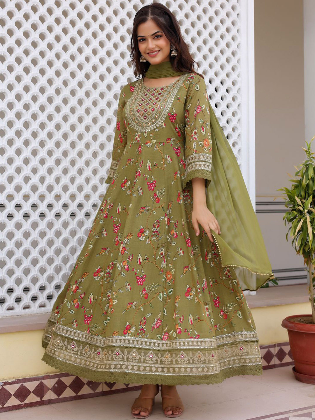 

Anouk Floral Printed Regular Pure Cotton Kurta with Trousers & Dupatta, Green