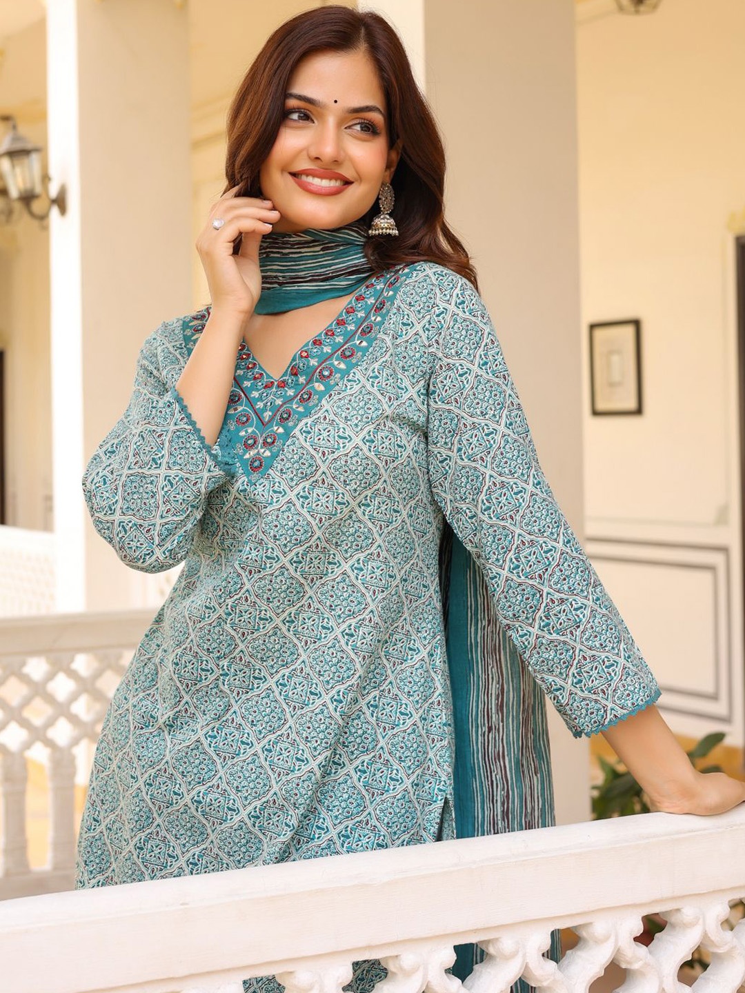 

Anouk Women Floral Printed Regular Pure Cotton Kurta with Trousers & With Dupatta, Teal