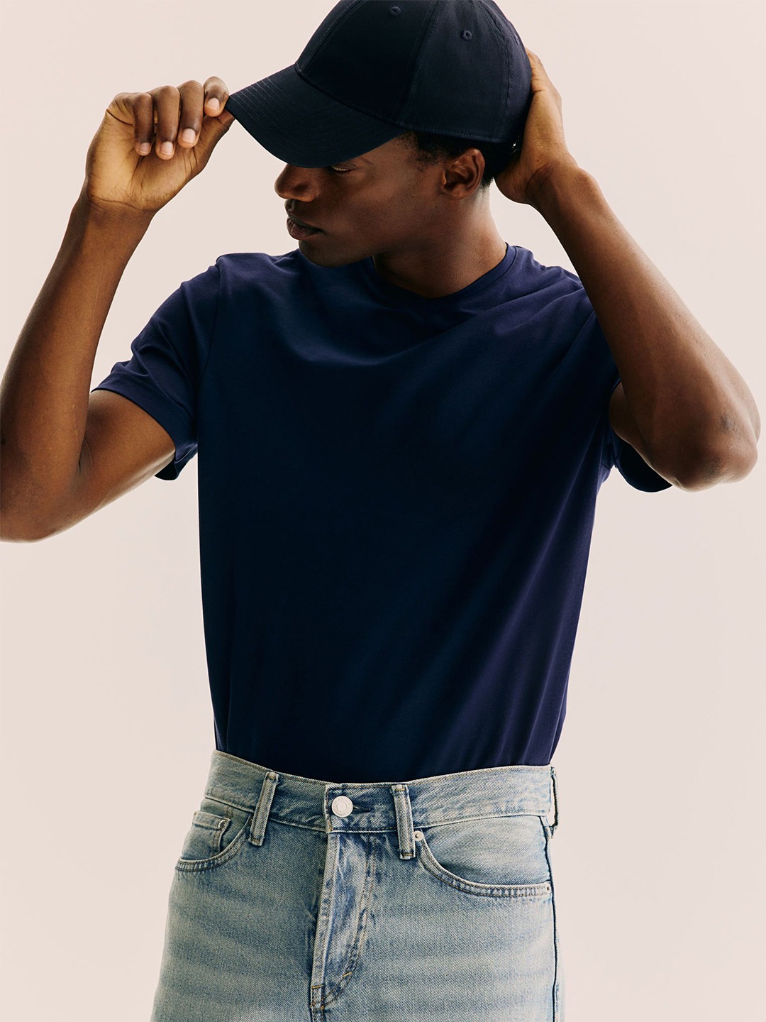 

H&M Slim Fit V-neck T-shirt, Blue