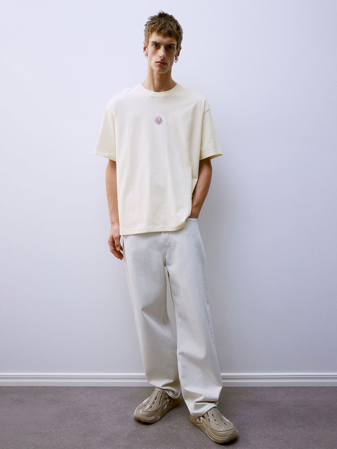 

H&M Losse Fit Printed Tshirts, Beige