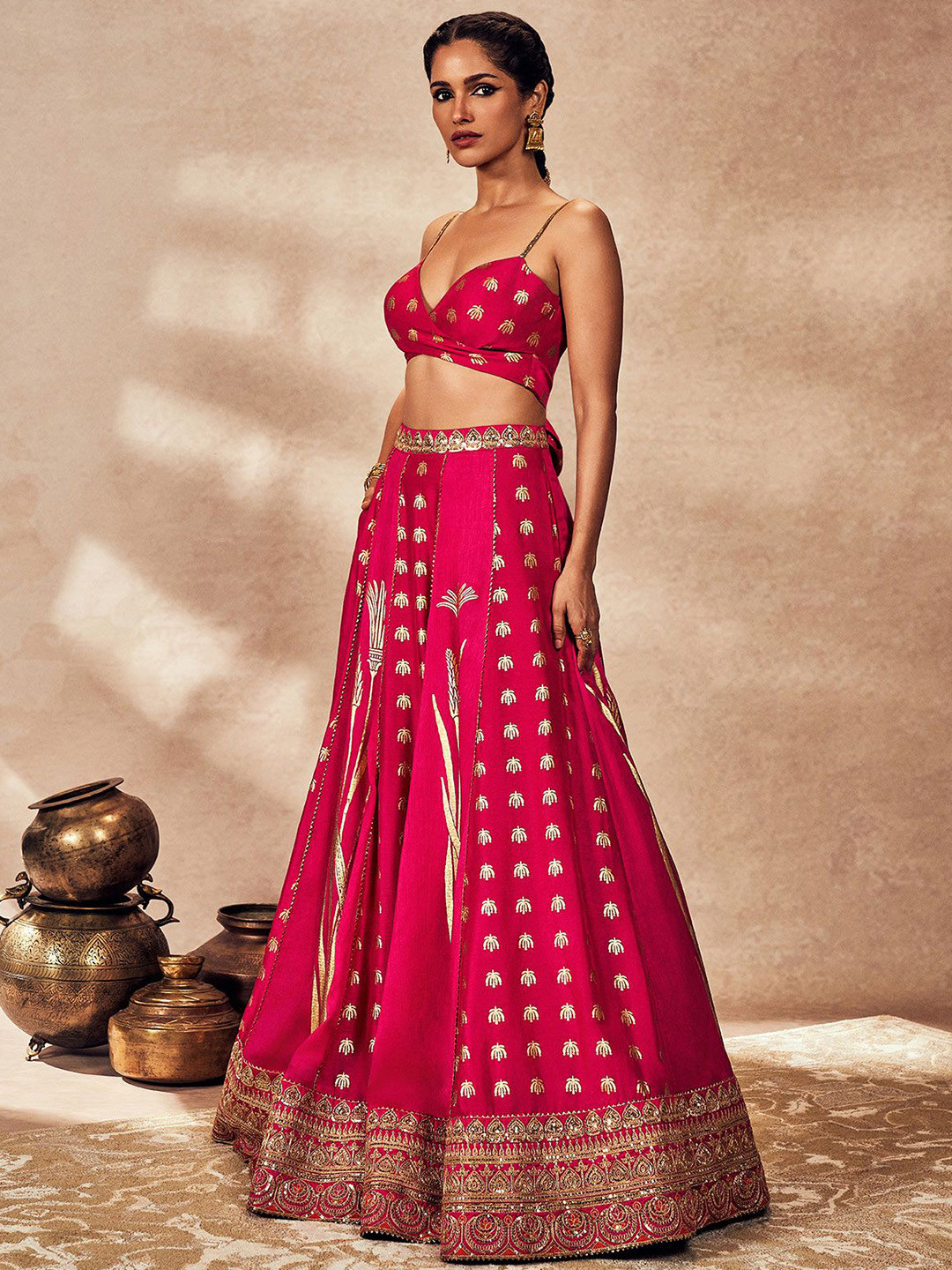 

Masaba Foil Printed Sequinned Sleeveless Ready to Wear Lehenga & Blouse With Dupatta, Pink