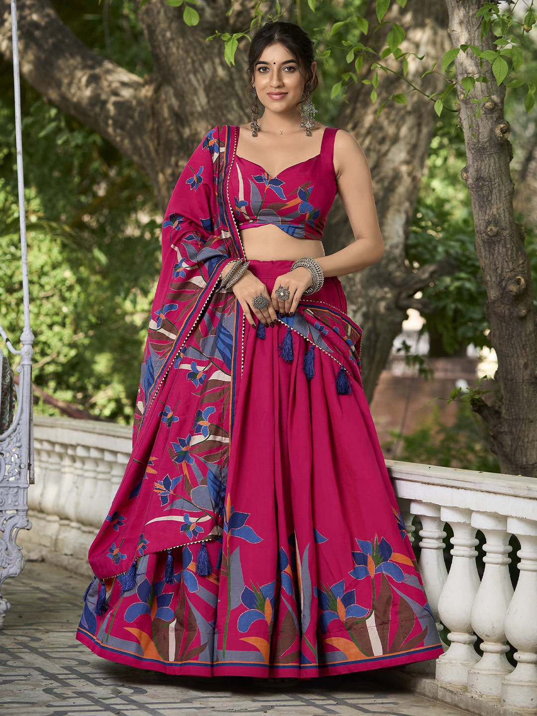 

LOOKNBOOK ART Printed Ready to Wear Lehenga & Unstitched Blouse With Dupatta, Pink
