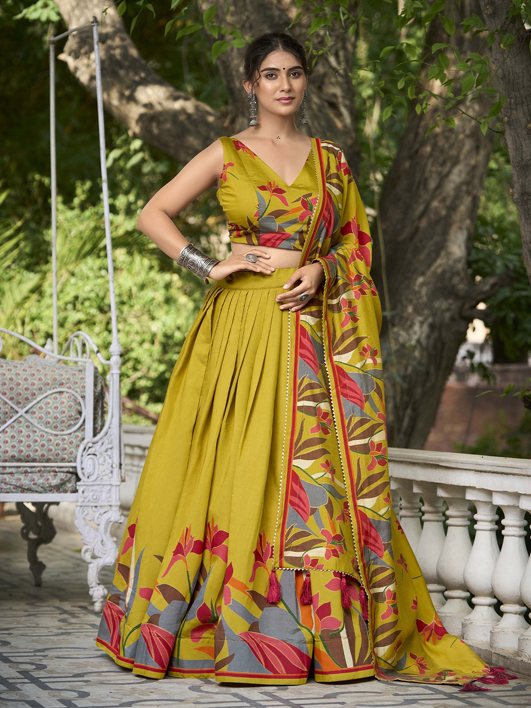 

LOOKNBOOK ART Printed Ready to Wear Lehenga & Unstitched Blouse With Dupatta, Mustard