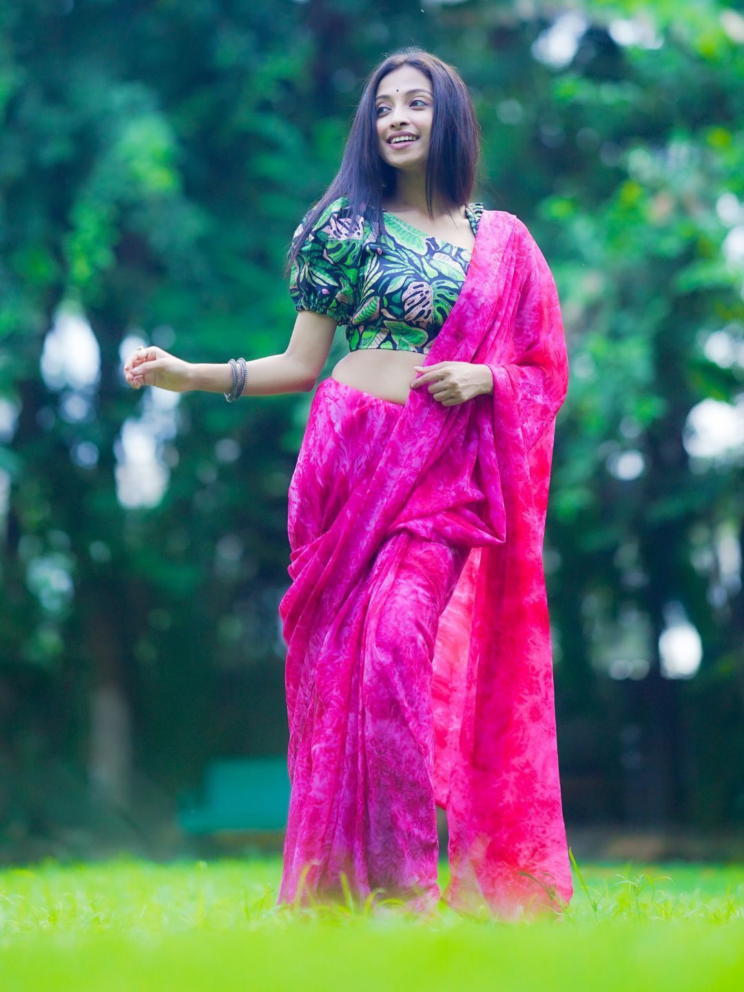 

KALINI Ombre Printed Ready to Wear Saree, Pink