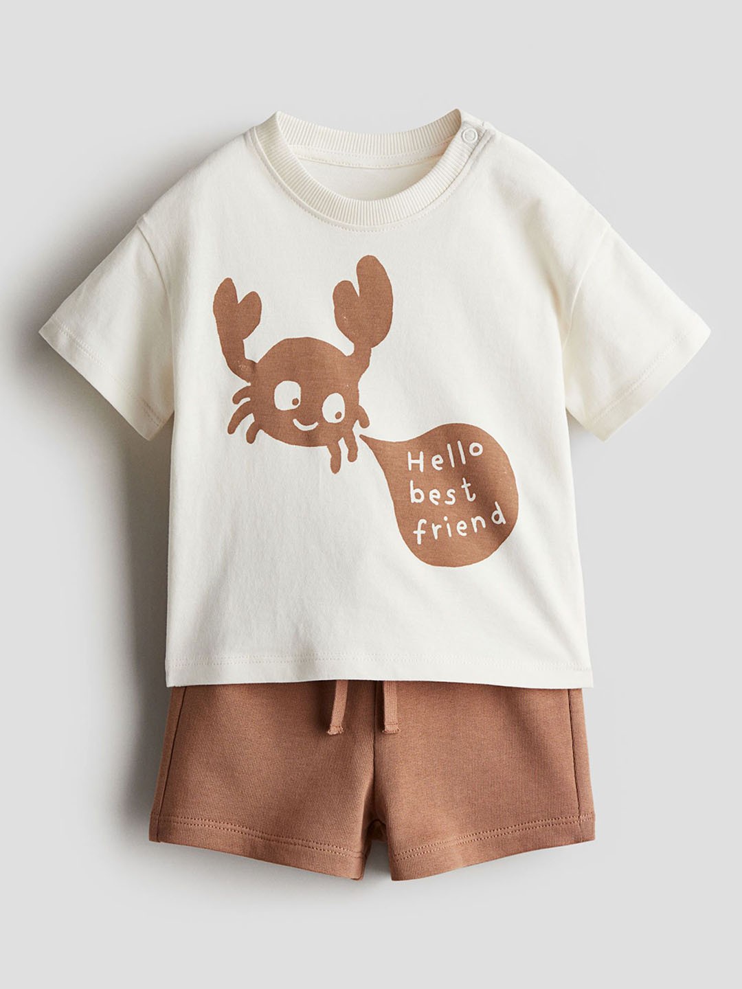 

H&M Boys T shirt and Shorts 2-piece cotton jersey set, Brown