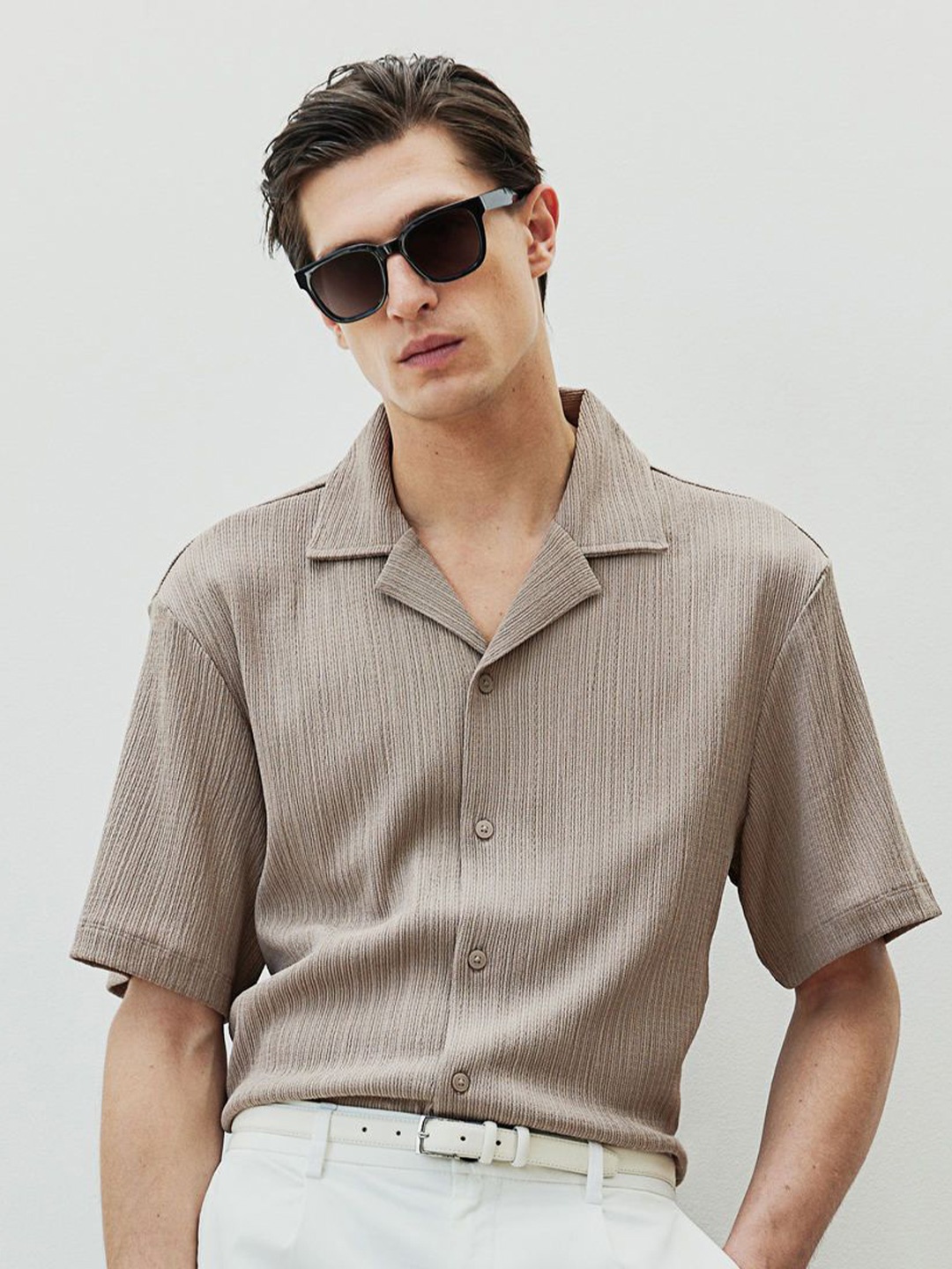 

H&M Men Regular Fit Crinkled Resort Shirt, Beige
