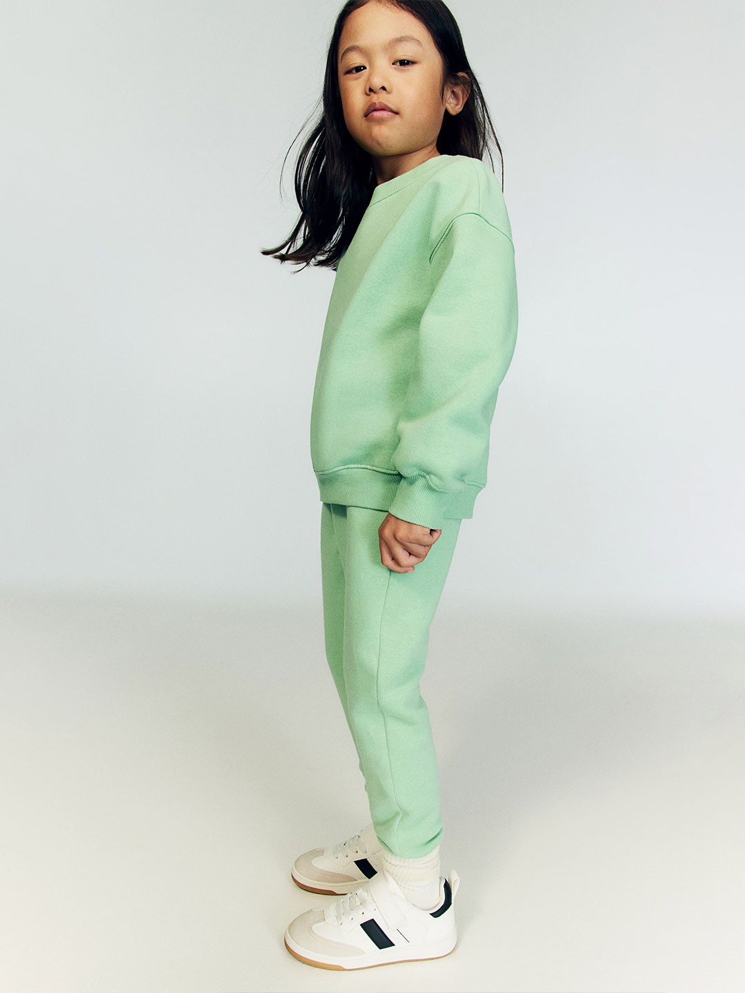 

H&M Boys Oversized crew-neck sweatshirt, Green