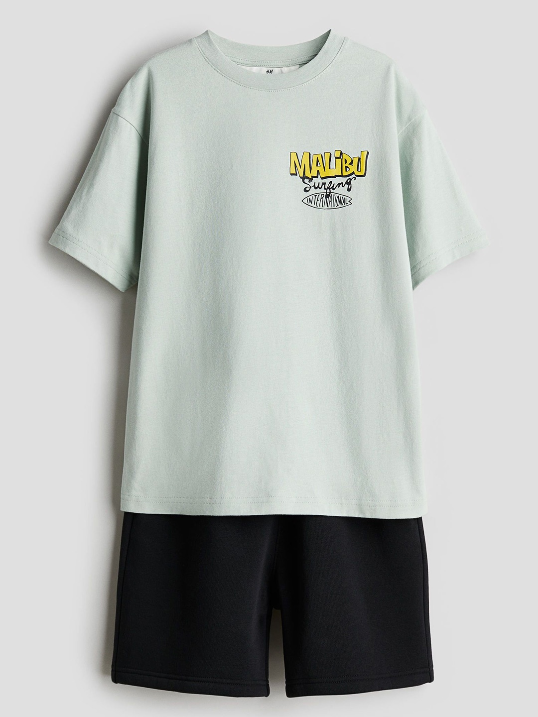 

H&M 2-Piece T-shirt and Shorts Set, Green