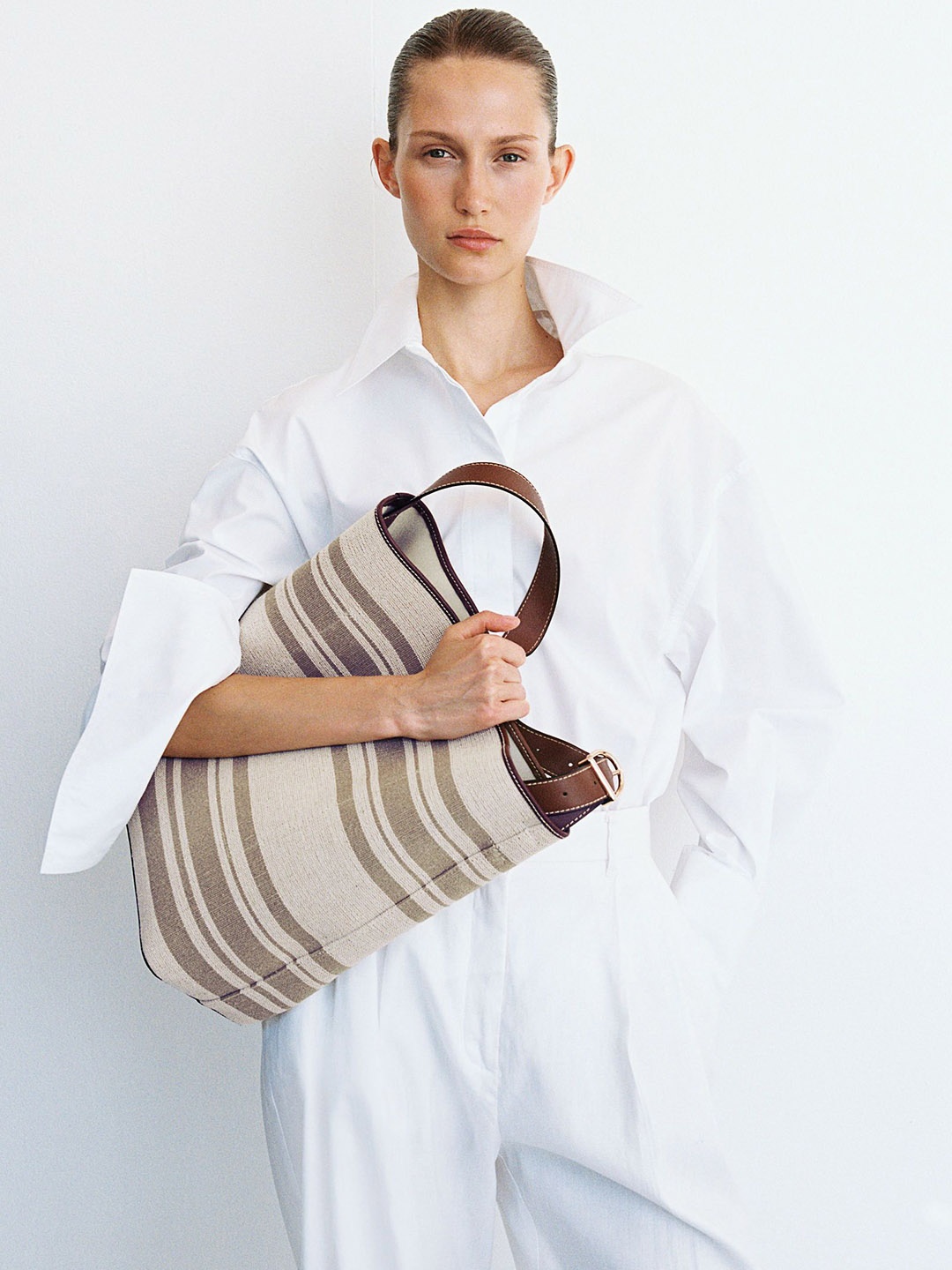 

H&M Striped Shopped Handbags, Beige