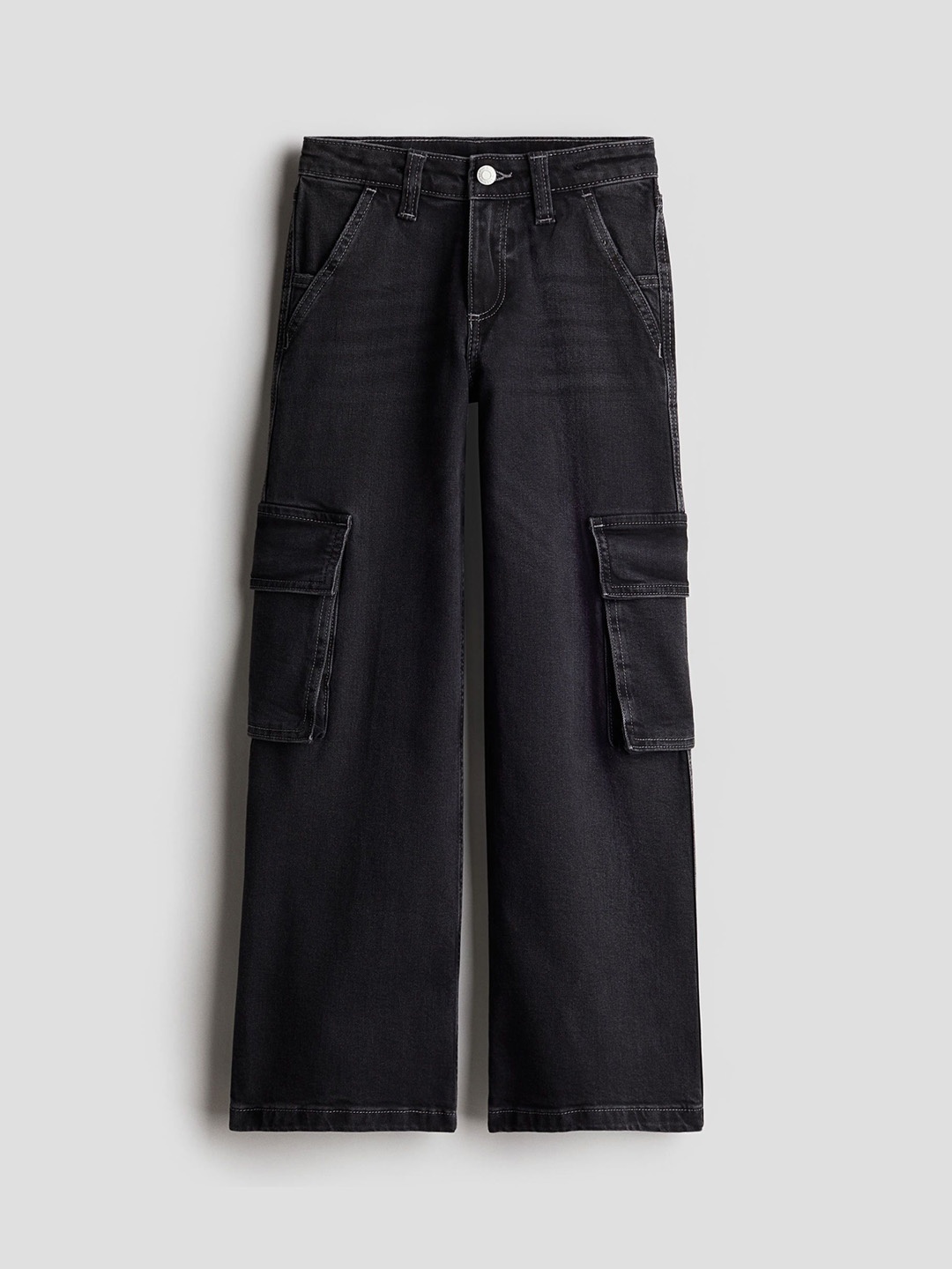 

H&M Girls Regular fit Clean Look Stretchable Low-Rise Cargo Jeans, Black