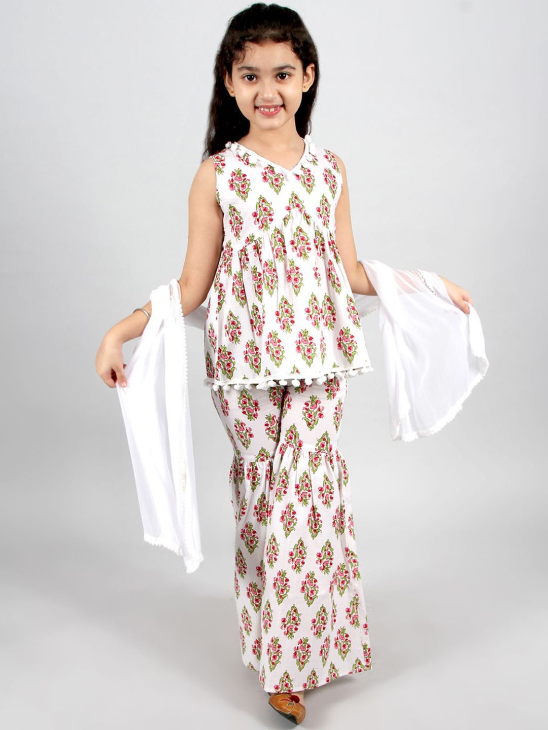 

INCLUD Girls Ethnic Motifs Printed Pure Cotton A-Line Kurti With Sharara & Dupatta, White