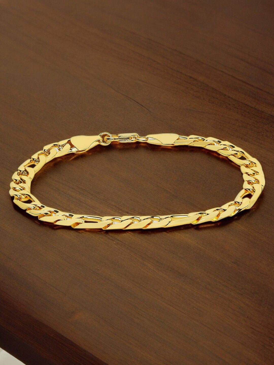 

OOMPH Gold Toned Link Bracelet