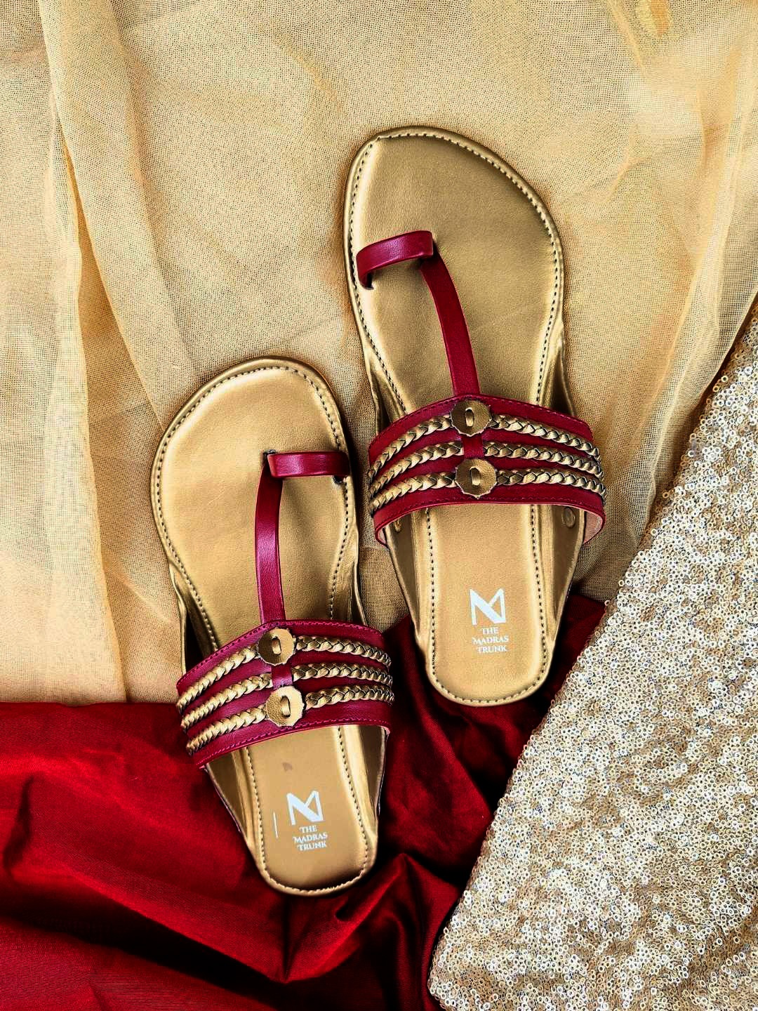 

THE MADRAS TRUNK Women One Toe Flats, Pink