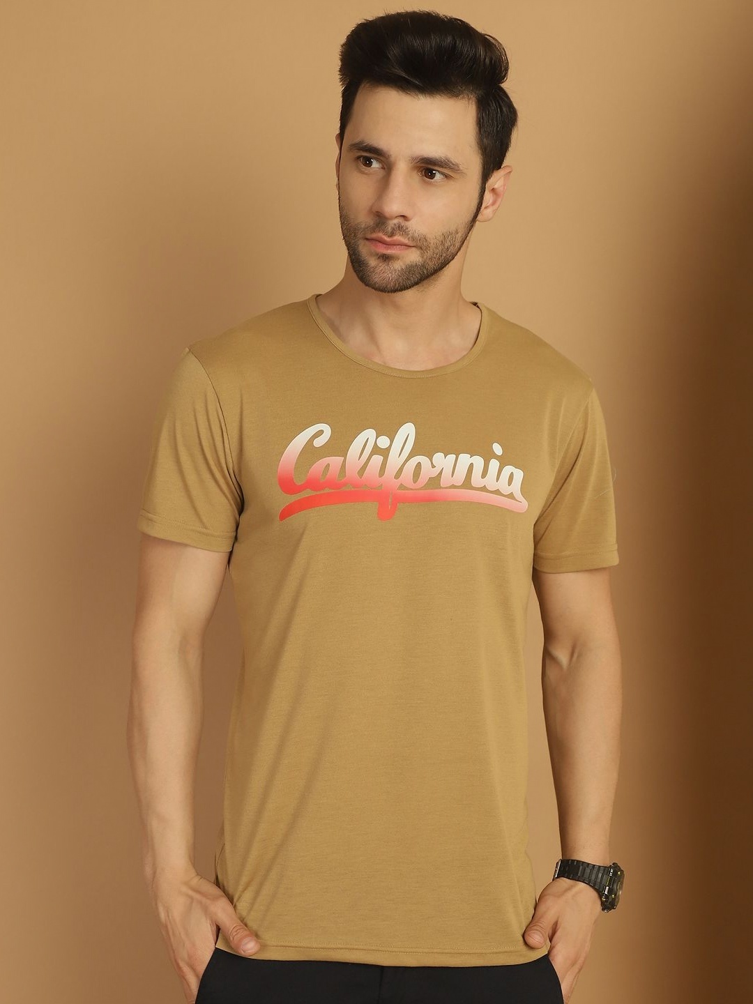 

VIMAL JONNEY Men 3 Printed V-Neck Applique T-shirt, Multi