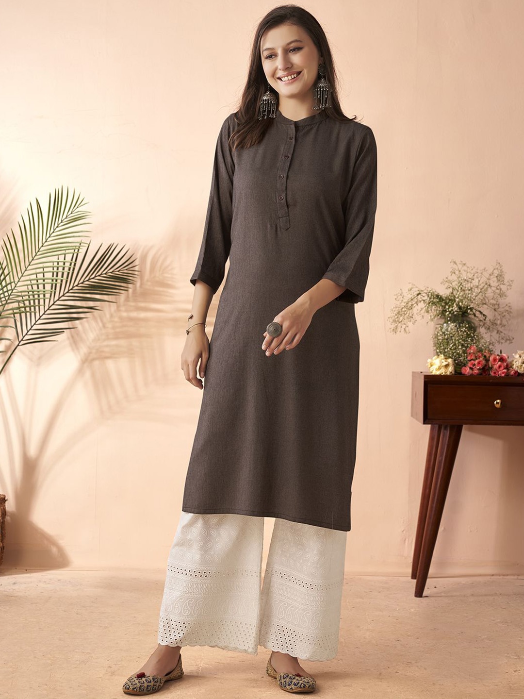 

Anouk Mandarin Collar Cotton Straight Kurta, Grey