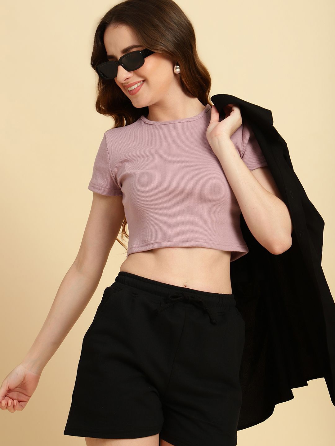 

UnaOne Women Solid Round Neck Slim Fit Crop T-shirt, Mauve