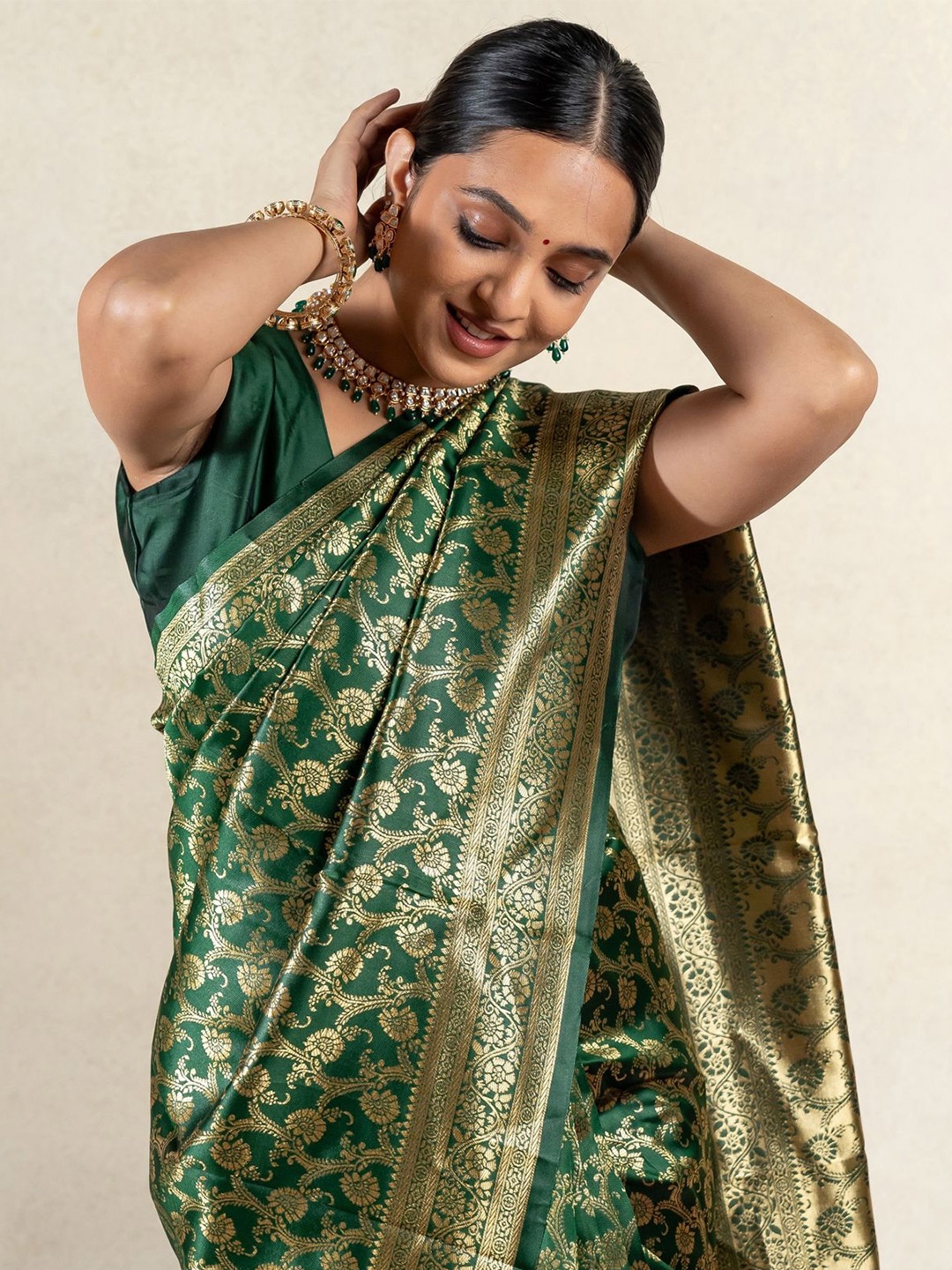 

Subham Ethnic Motifs Zari Woven Saree With Blouse, Green