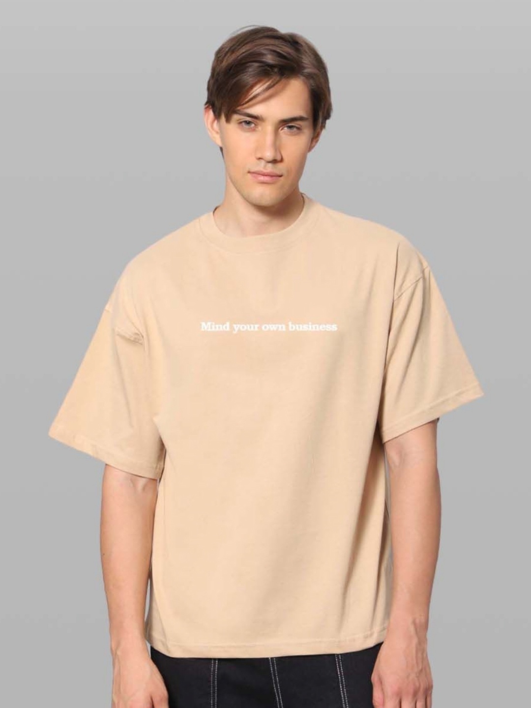 

Besick Men Checked High Neck T-shirt, Beige