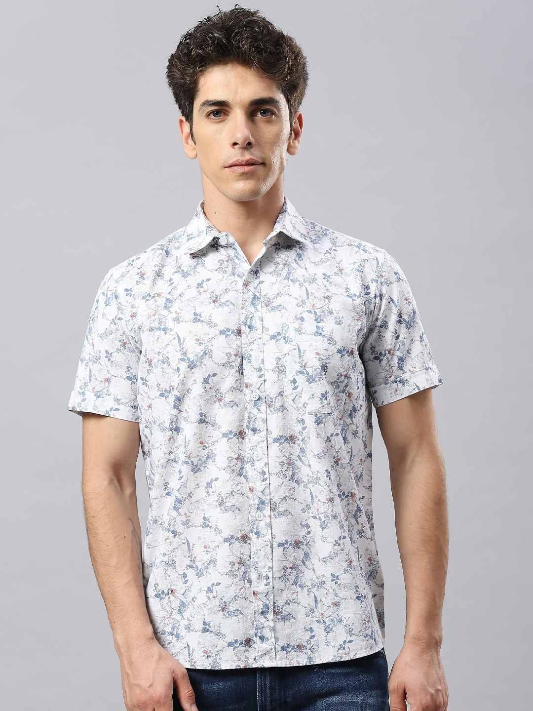 

Klub Fox Men Slim Fit Floral Opaque Printed Casual Shirt, Blue