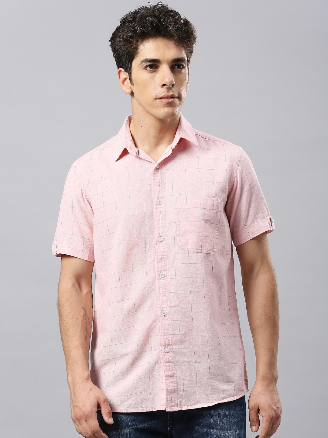 

Klub Fox Men Slim Fit Opaque Casual Shirt, Pink