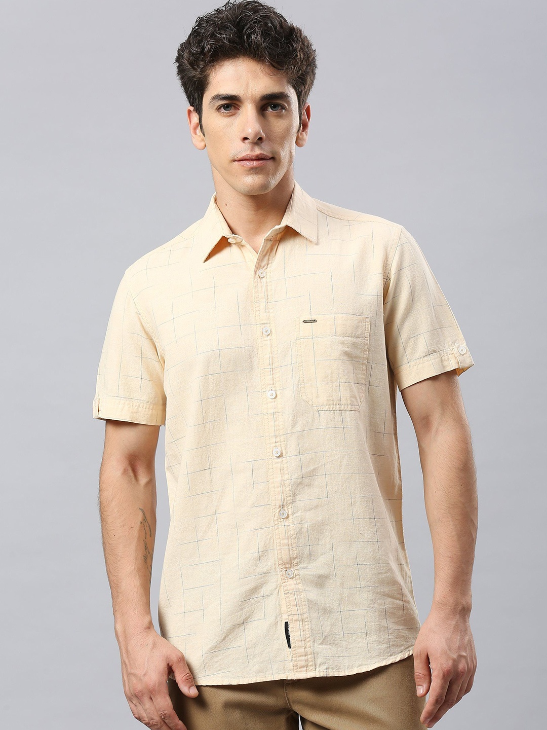 

Klub Fox Men Checked Printed Cotton Slim Fit Opaque Casual Shirt, Mustard