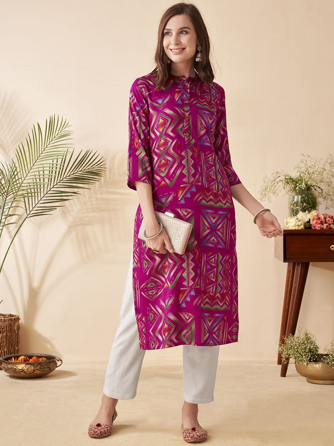 

Anouk Geometric Printed Mandarin Collar Straight Kurta, Pink