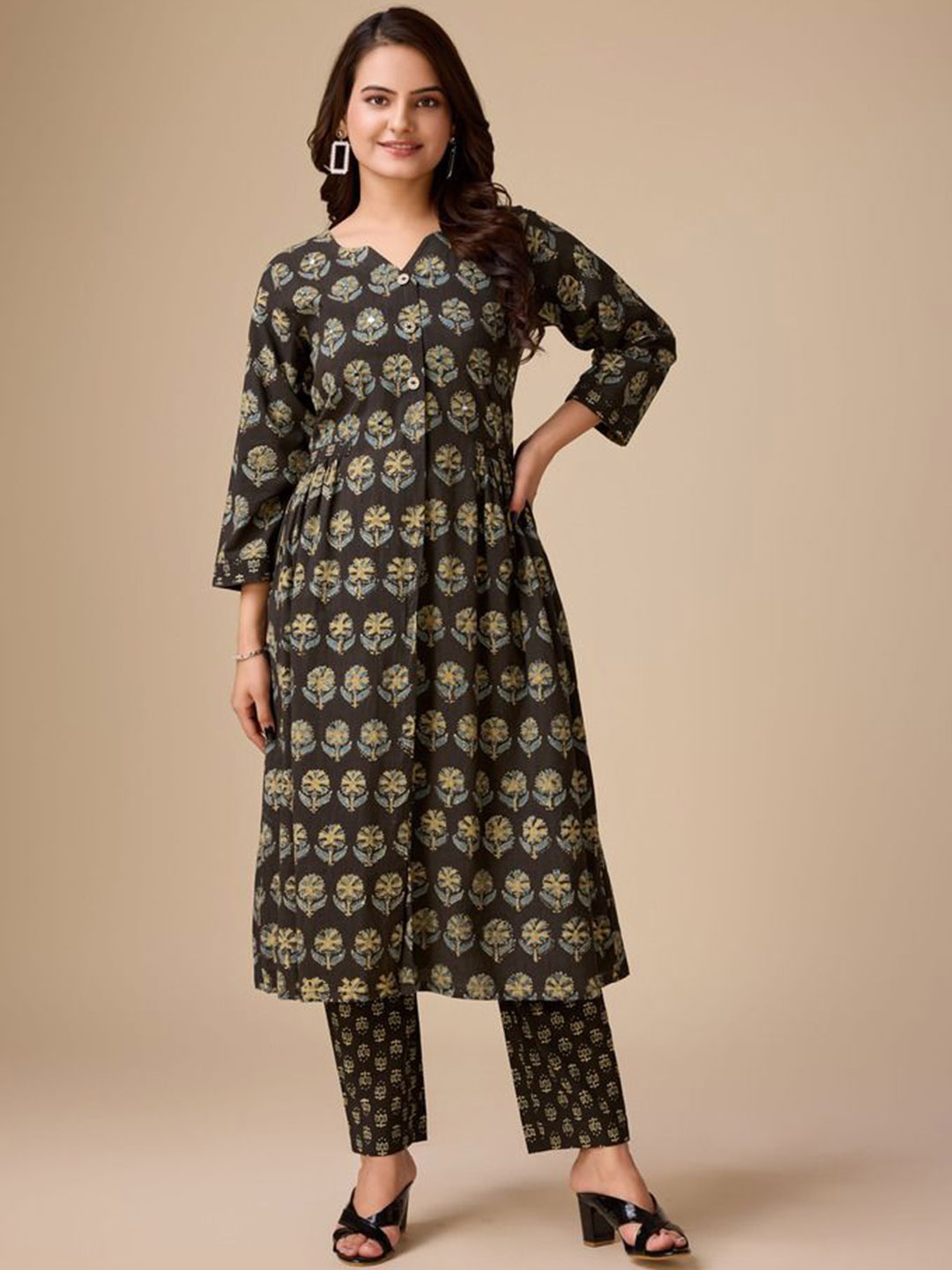 

ADITI ATTIRES Floral Printed Regular Pure Cotton A-Line Kurta With Trousers, Brown