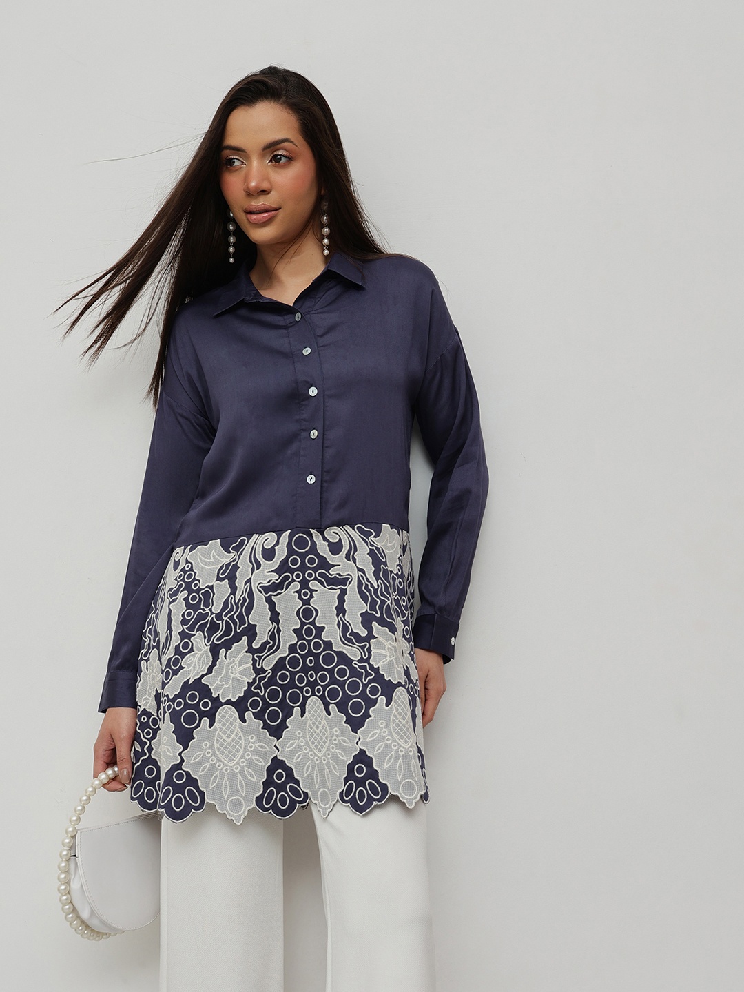 

HOUSE OF S Embroidered Shirt Neck Tunic With Trouser, Purple