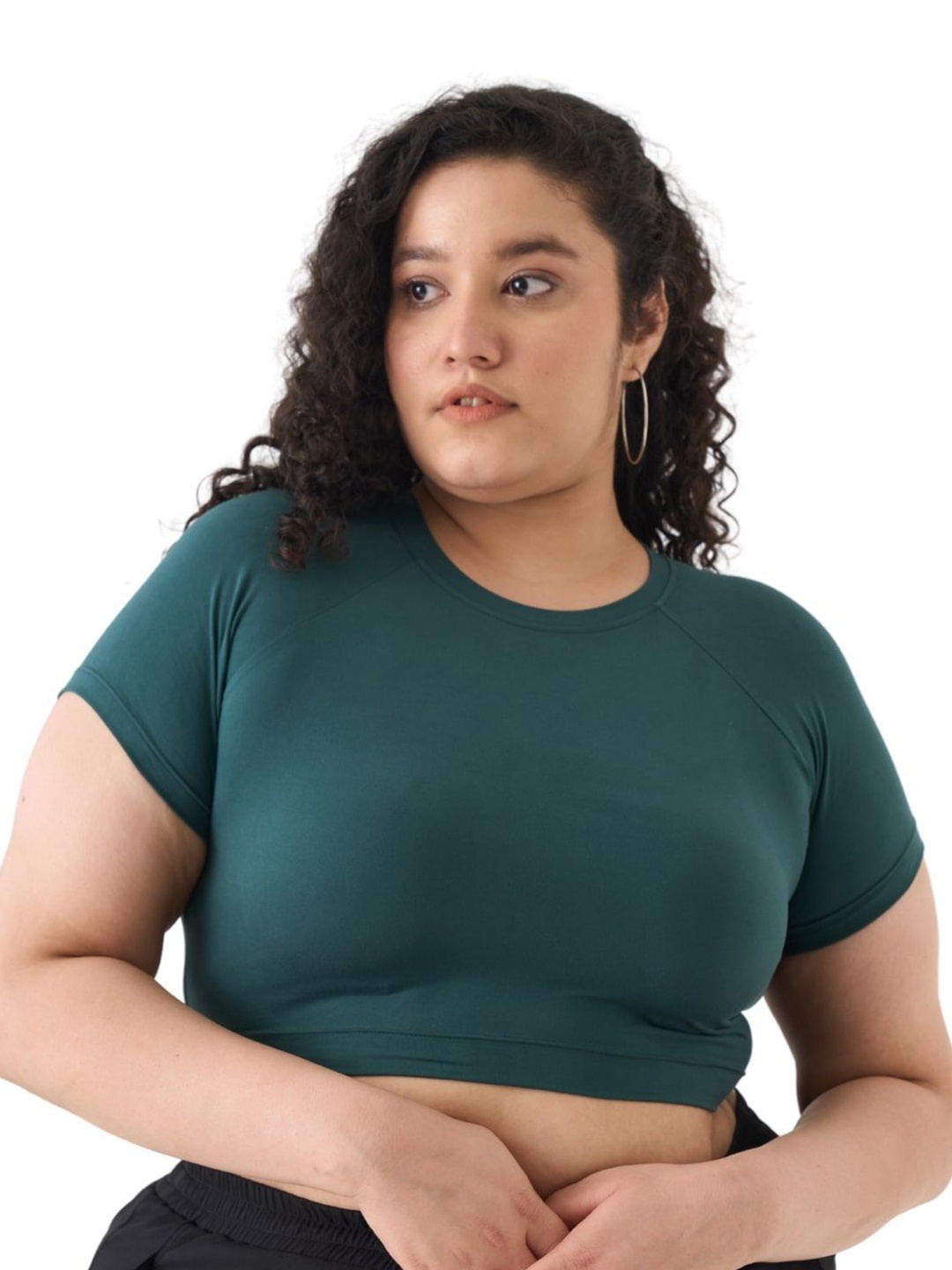 

SPIRIT ANIMAL Women Solid Crop Top, Green