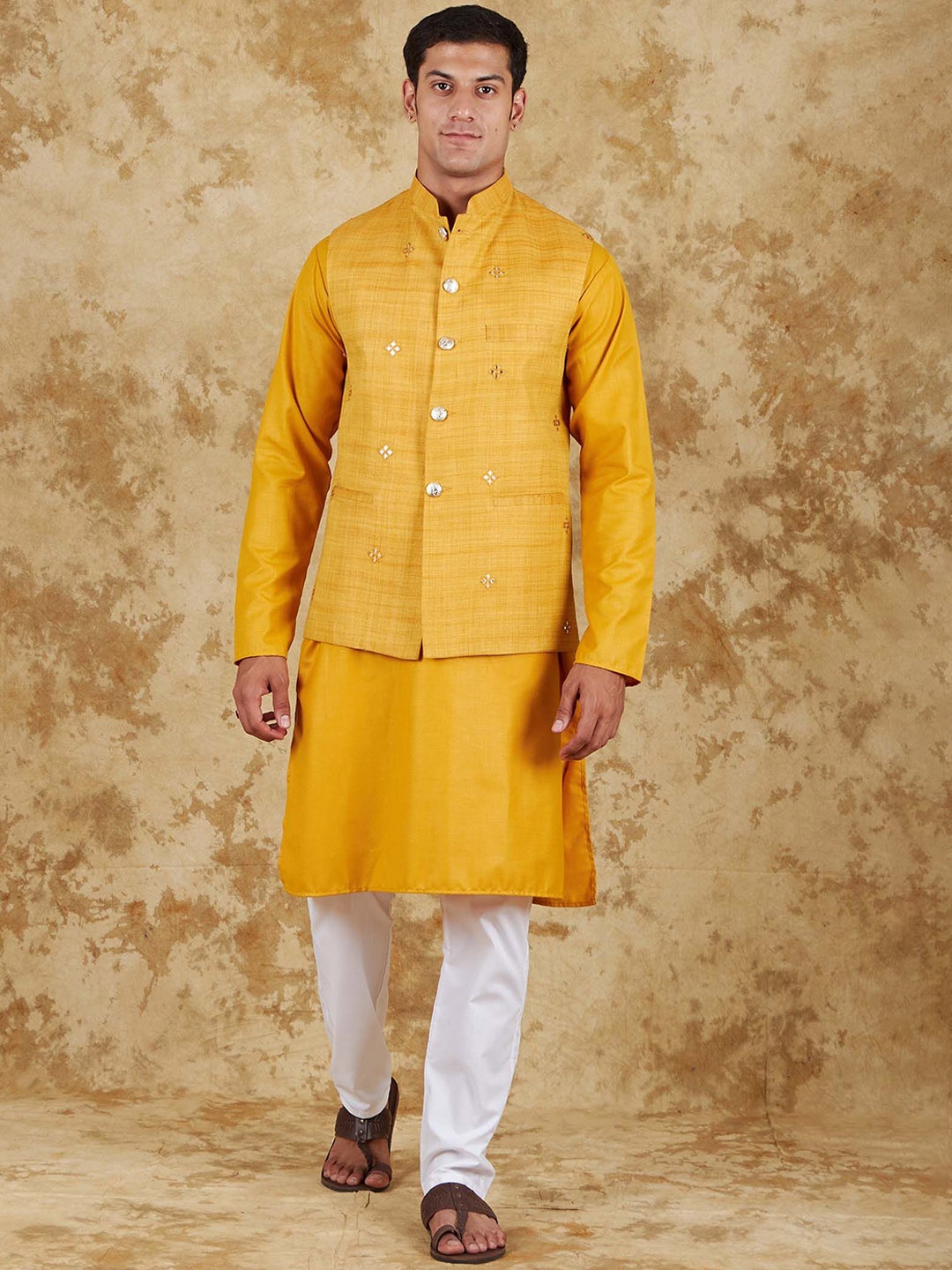 

BLUESAANCHI Mandarin Collar Regular Kurta with Trouser & Nehru jacket, Yellow
