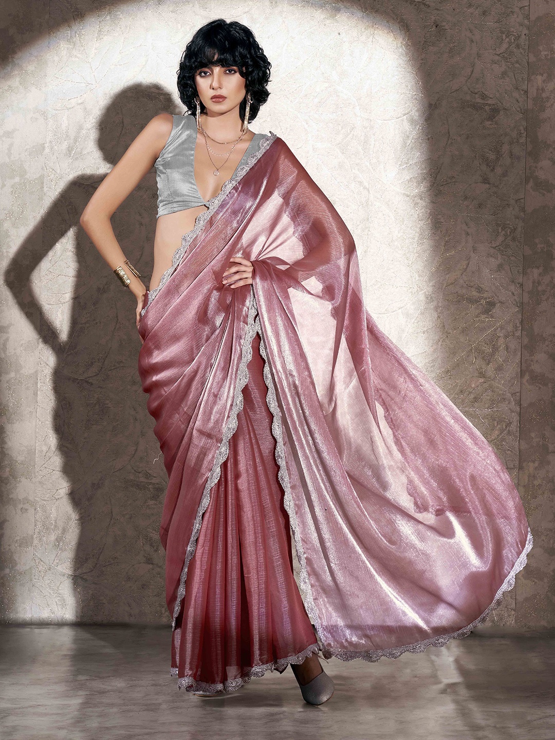 

Tikhi Imli Embellished Zari Saree, Pink