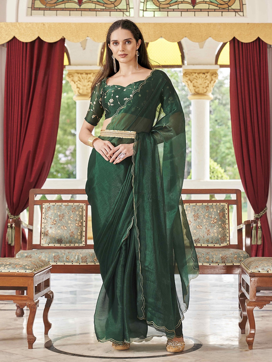 

Tikhi Imli Embellished Sequinned Saree, Green