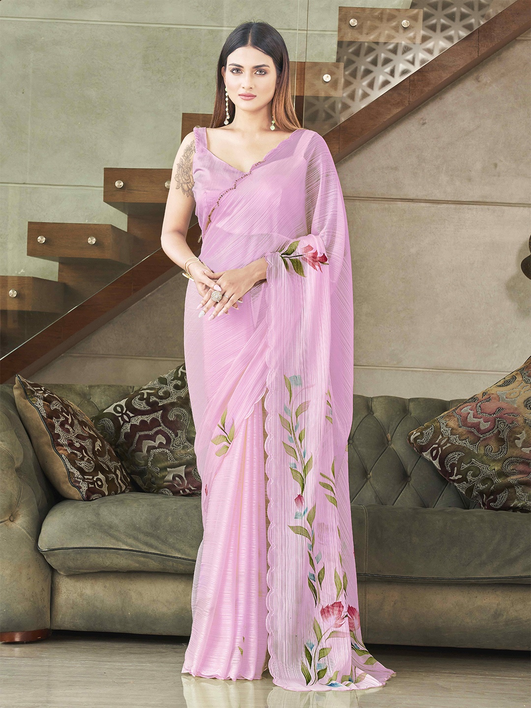 

Tikhi Imli Floral Embellished Sequinned Saree, Pink