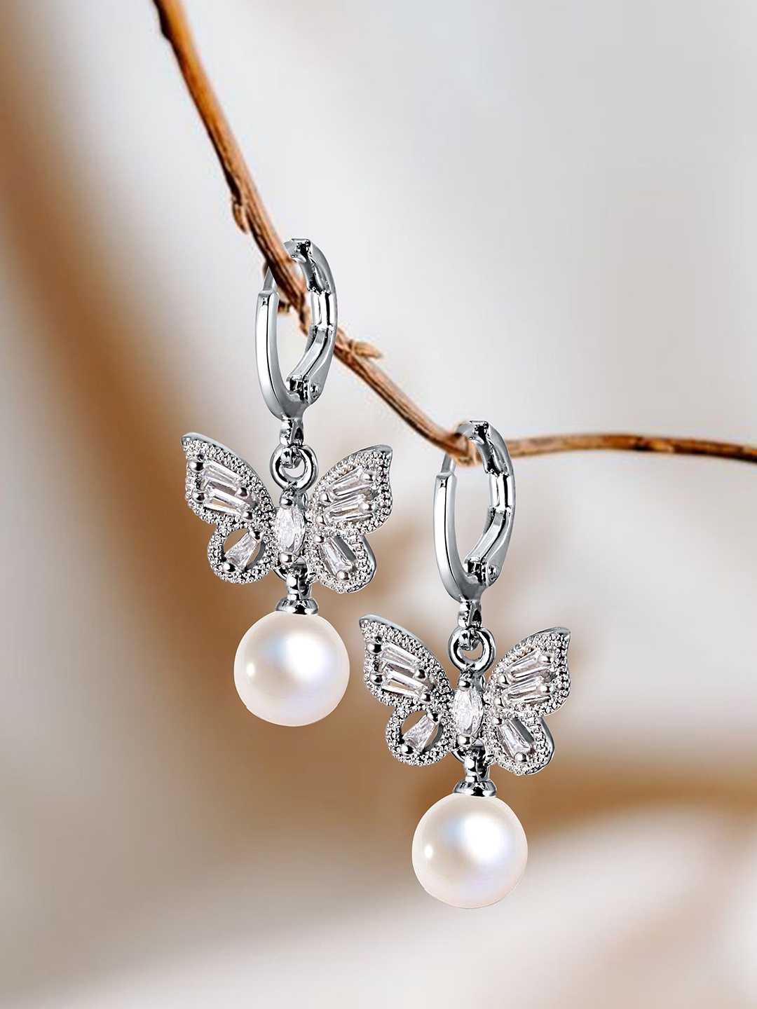 

Vighnaharta Contemporary Drop Earrings, Silver
