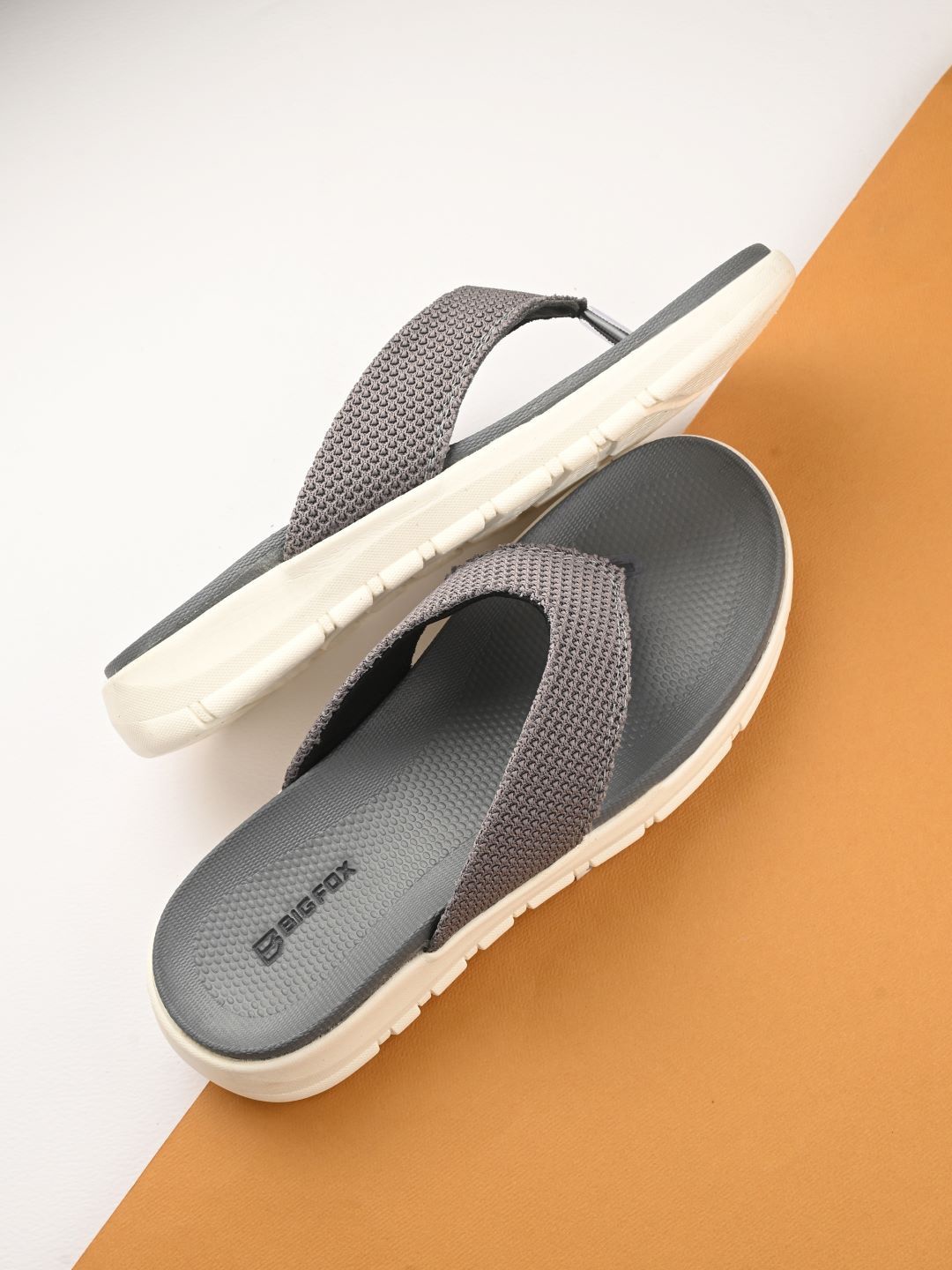 

Big Fox Men Open Toe Slip On T-Strap Thong Flip-Flops, Grey