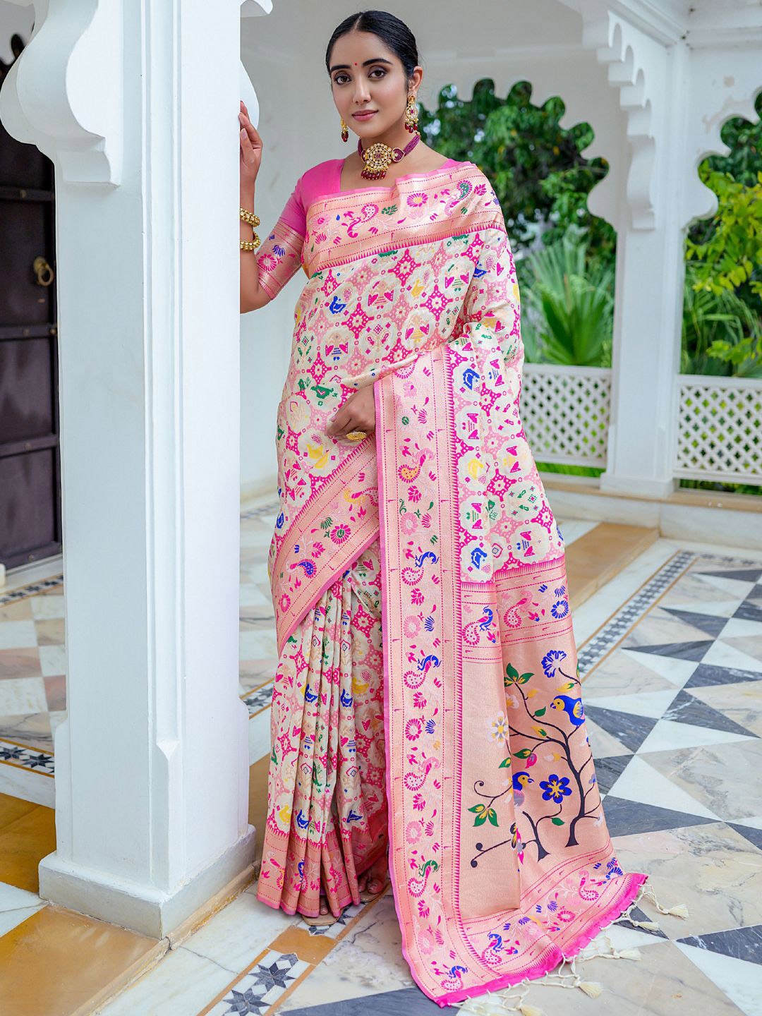 

Panzora Woven Design Zari Paithani Saree, Pink