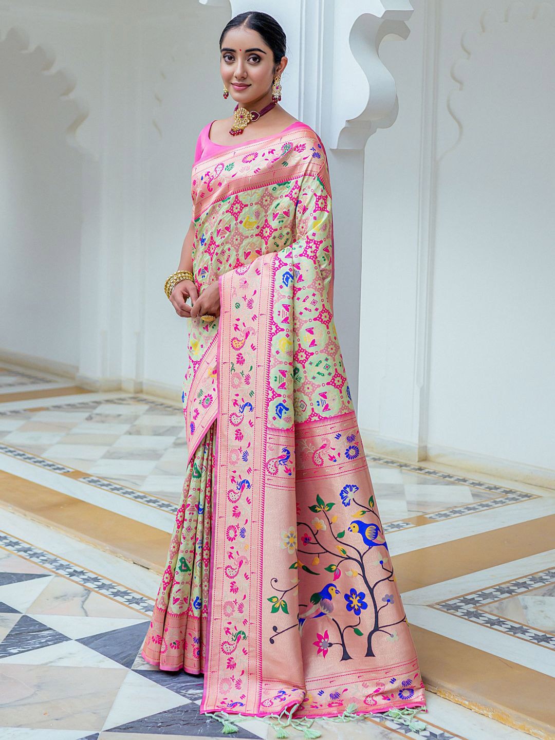 

Panzora Woven Design Ethnic Motifs Zari Paithani Saree, Green