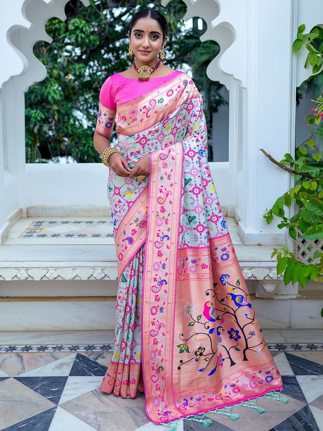 

Panzora Ethnic Motif Zari Woven Tassel Paithani Saree, Pink