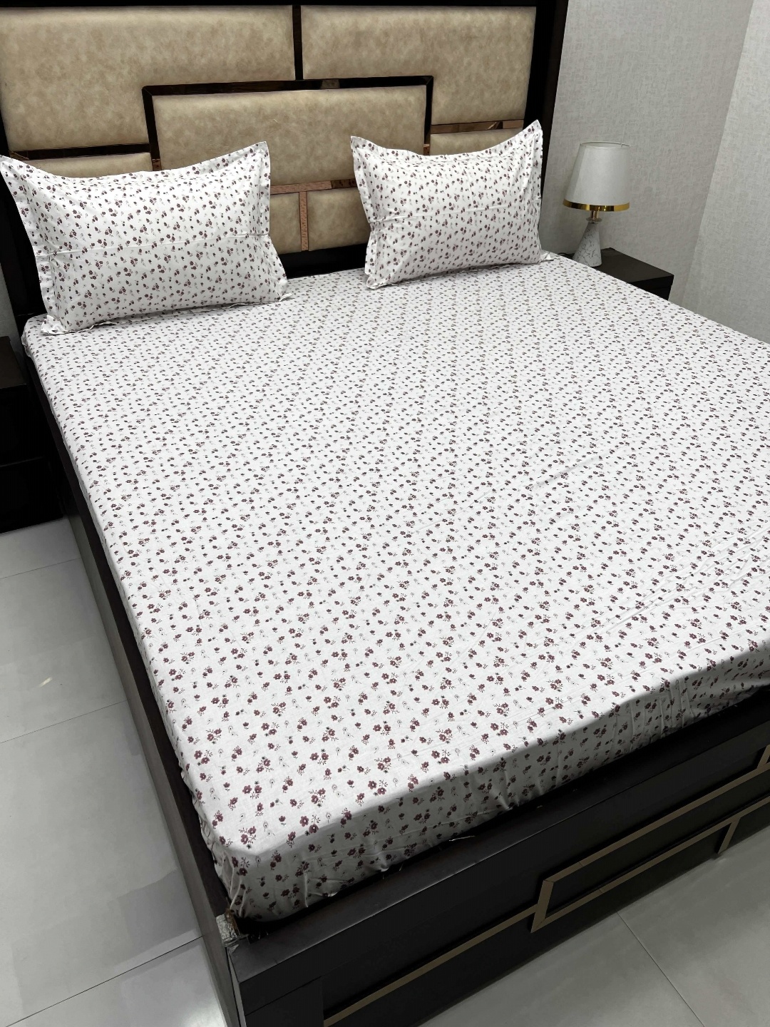 

Pure Decor Cotton King Size Fitted Double Bed Bedsheet With 2 Pillow Covers 6 X 6.3 X 1 ft, White