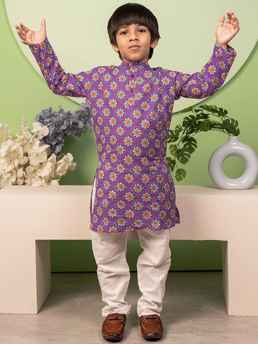 

Biglilpeople Boys Floral Printed Mandarin Collar Pure Cotton Straight Kurta With Pyjama, Purple