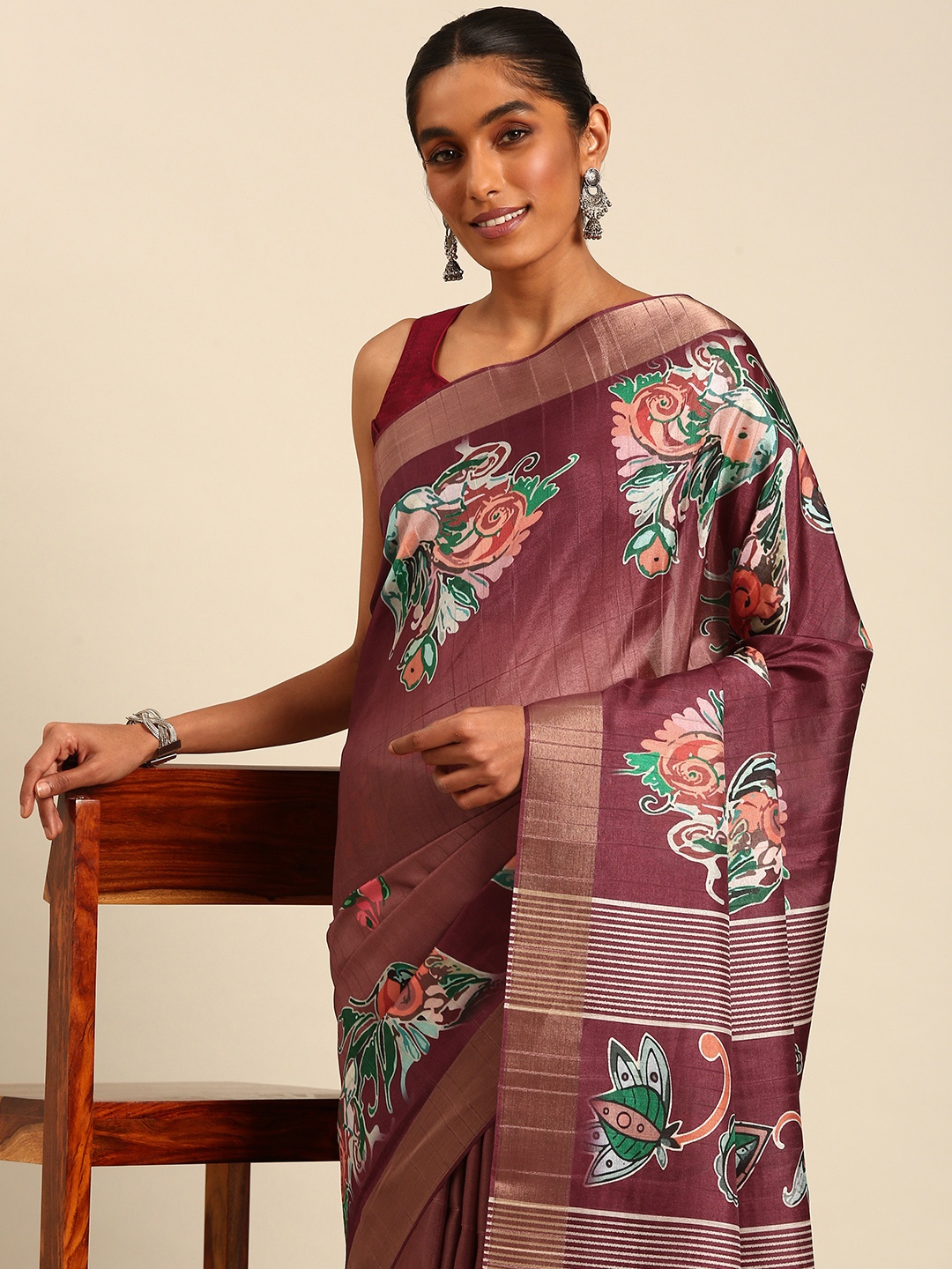 

SANGAM PRINTS Floral Printed Tussar Saree, Maroon