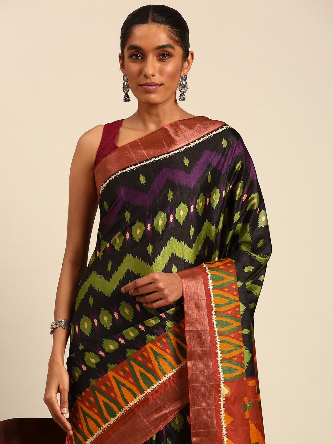 

SANGAM PRINTS Geometric Printed Tussar Saree, Black