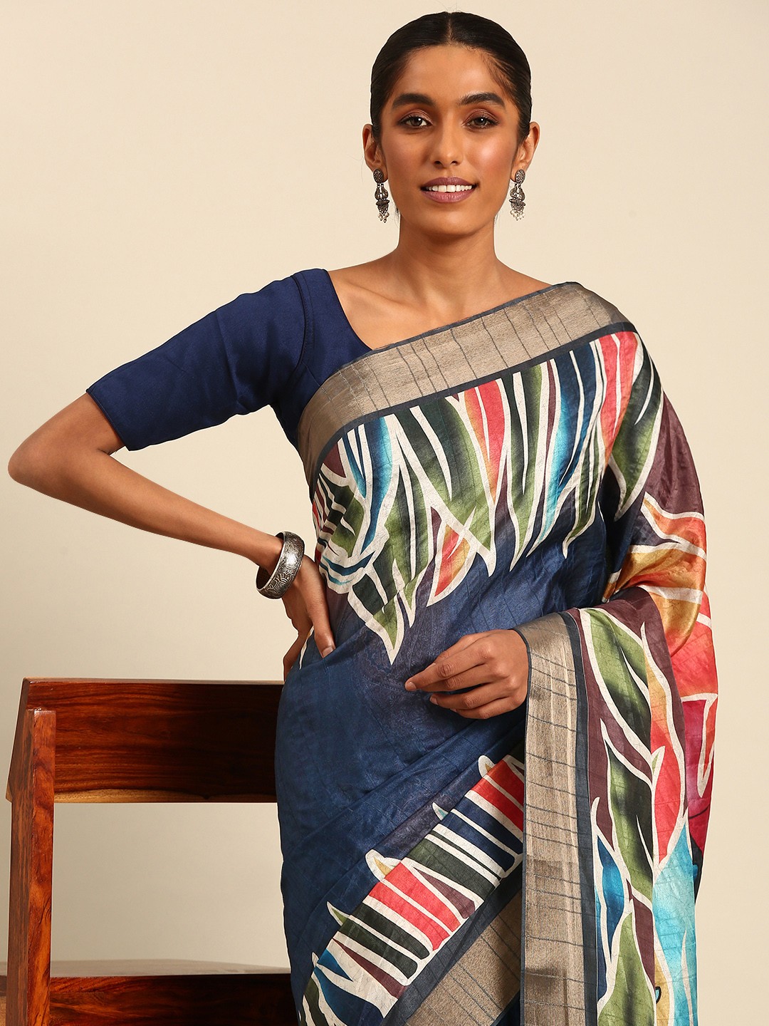 

SANGAM PRINTS Ethnic Motifs Printed Tussar Saree, Navy blue
