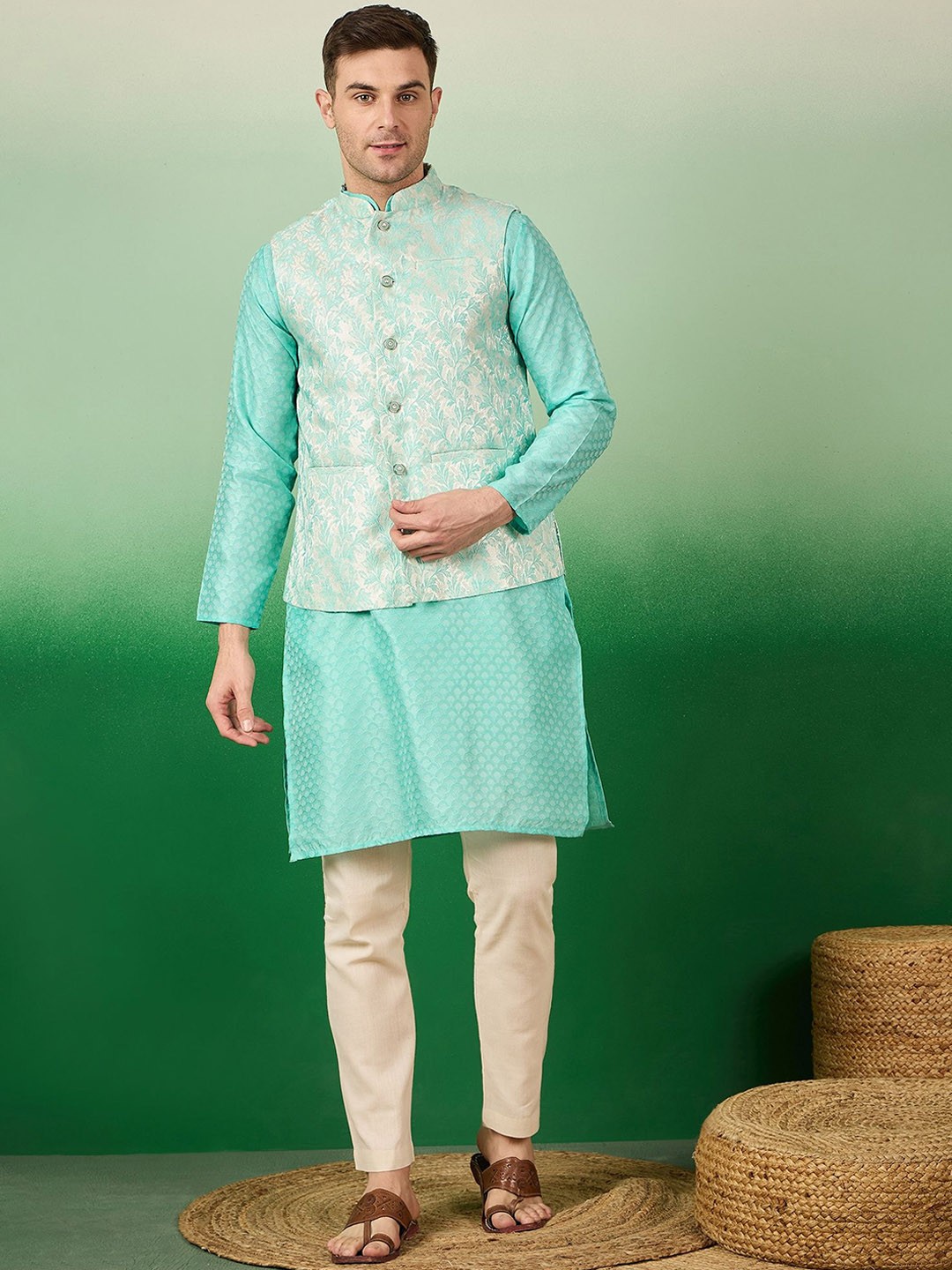 

Sangria Straight Kurta With Pyjama & Nehru Jacket, Sea green