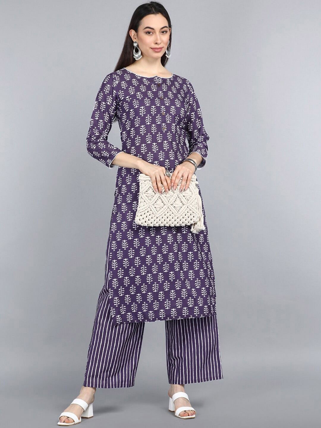 

KALINI Floral Printed Straight Kurta with Palazzo, Purple