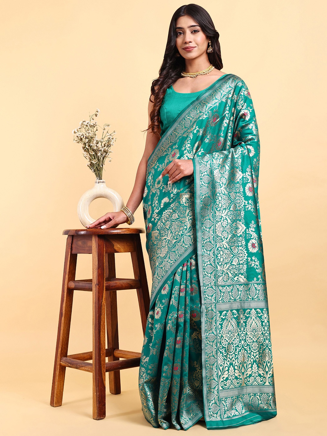 

Sarisp Ethnic Motifs Woven Design Zari Pure Silk Banarasi Saree, Green