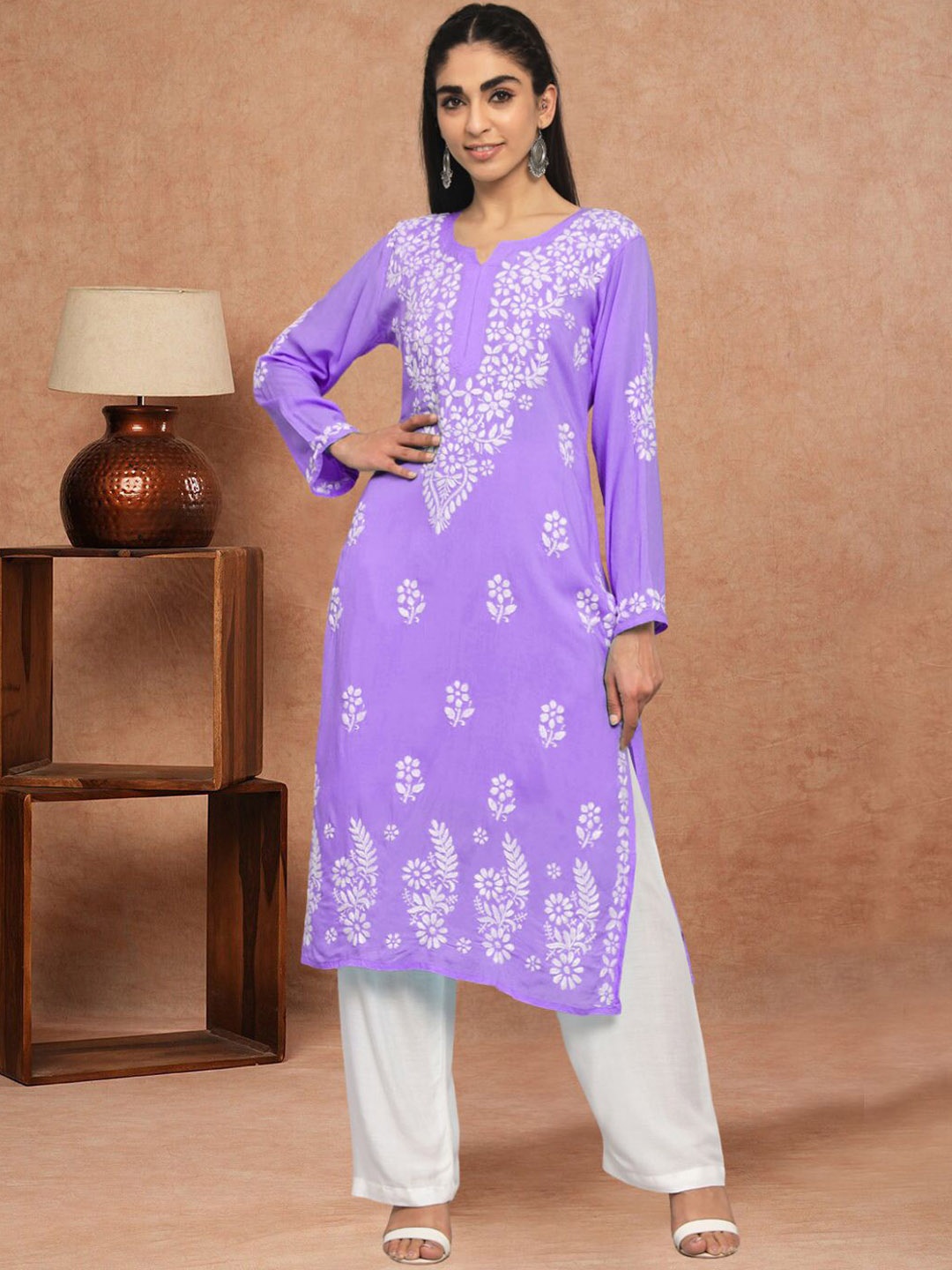 

PARAMOUNT CHIKAN Women Embroidered Lucknowi Chikankari Modal Kurta, Purple