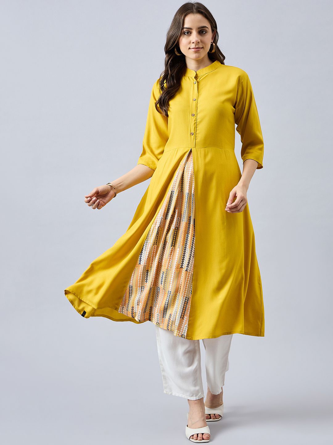 

THE PAJAMA FACTORY Mandarin Collar Anarkali Panelled Kurta, Mustard