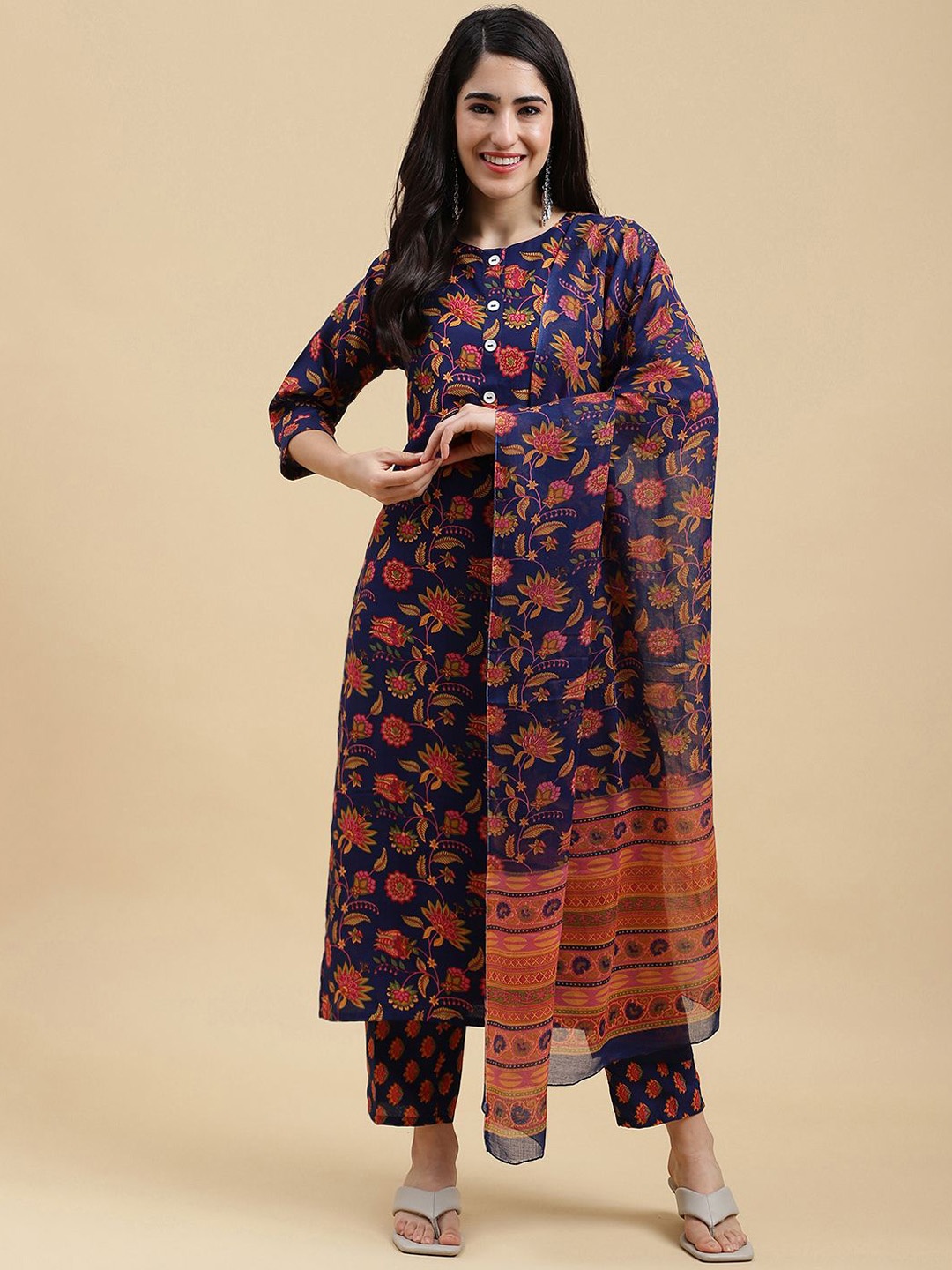 

BAESD Floral Printed Round Neck Regular Straight Kurta With Trousers & Dupatta, Navy blue