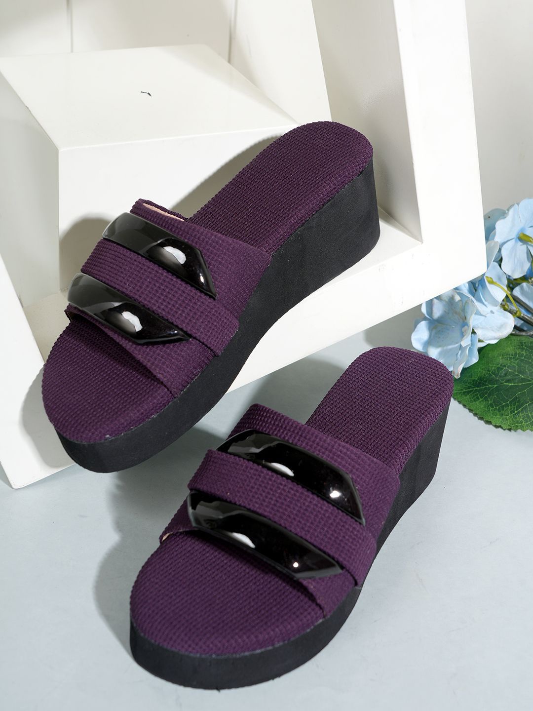 

SAPATOS Women Woven Design Wedge with Western - Embellished, Purple